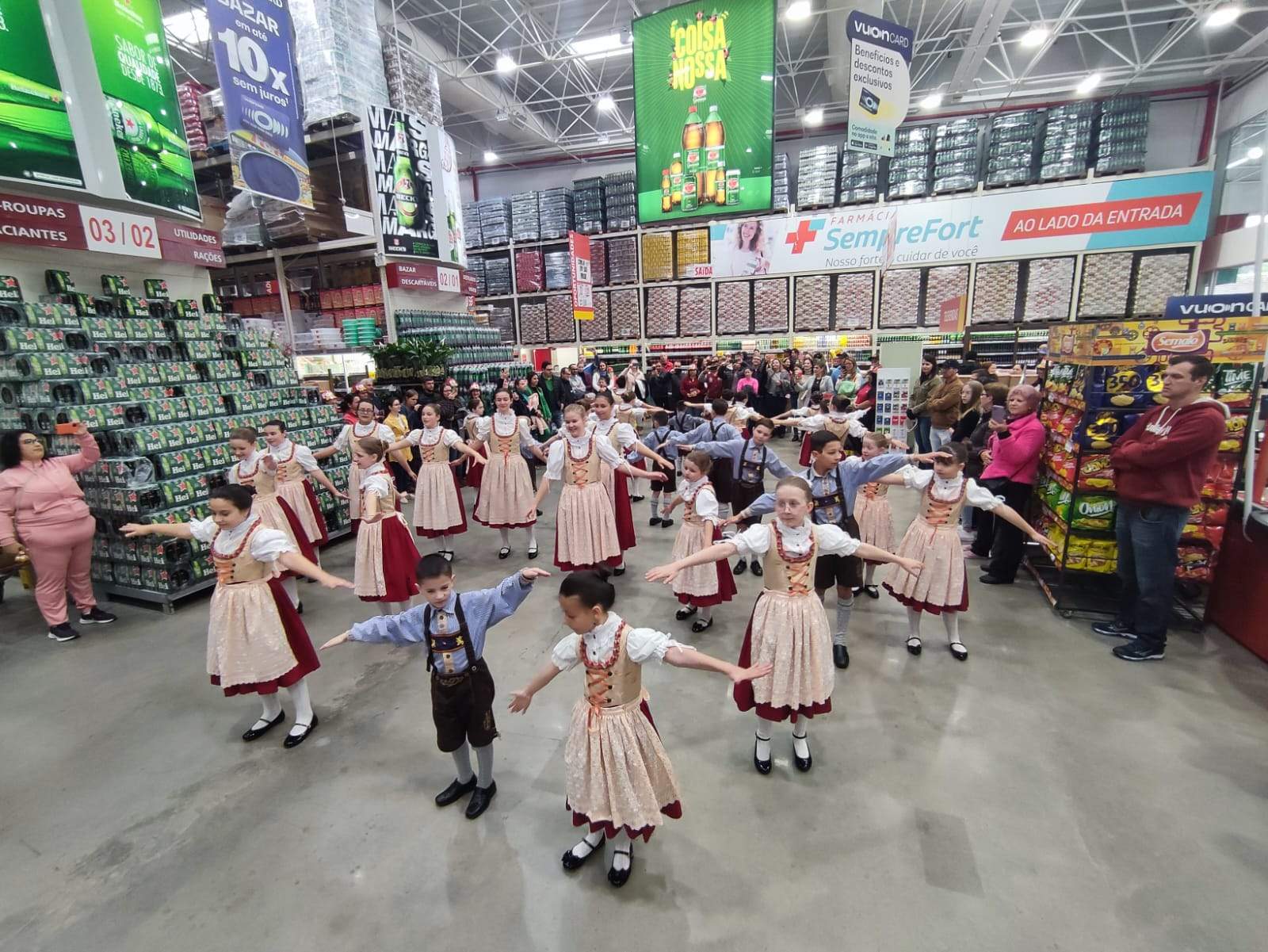 Fort sedia esquenta para a Schlachtfest. Divulgação