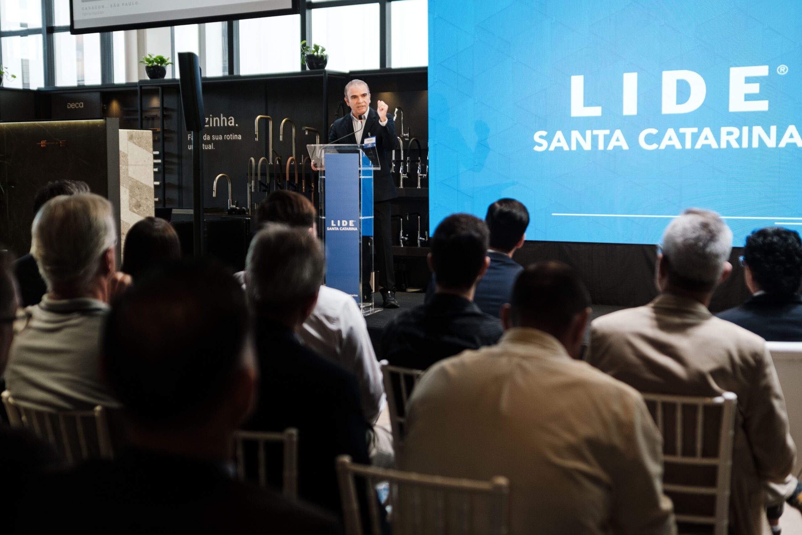 Ábaco Urbanizadora participa de debate sobre o futuro das empresas familiares
